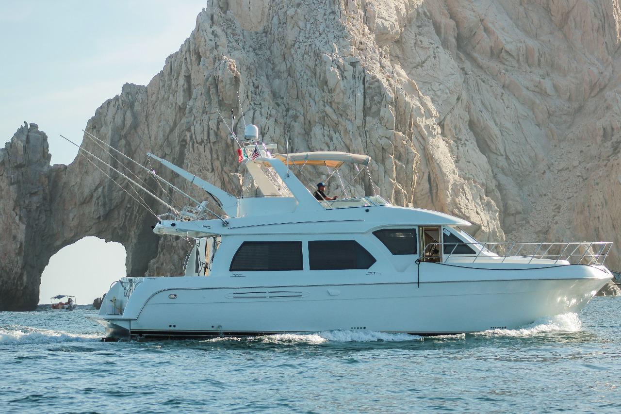 rent a yacht in cabo